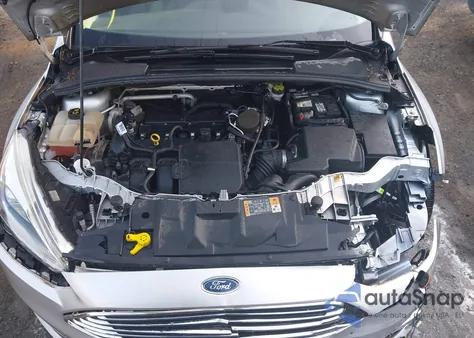 2016 Ford Focus Titanium z USA, uszkodzony, nr VIN 1FADP3N25GL250227